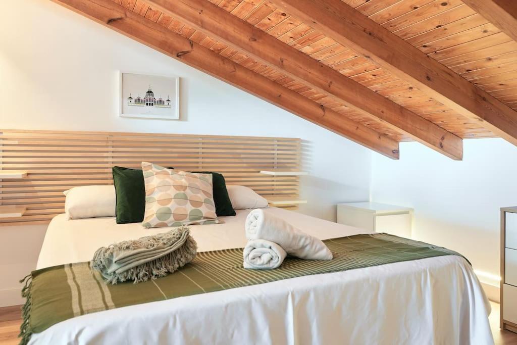 발렌시아 Sunny Cozy Penthouse With A Terrace At Plaza Del Carmen 아파트 외부 사진