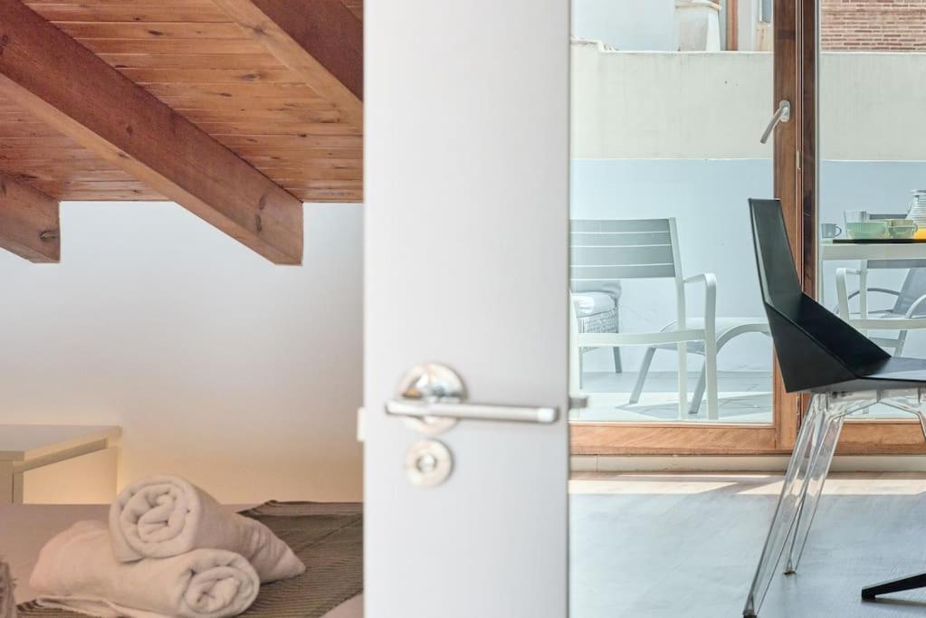 발렌시아 Sunny Cozy Penthouse With A Terrace At Plaza Del Carmen 아파트 외부 사진