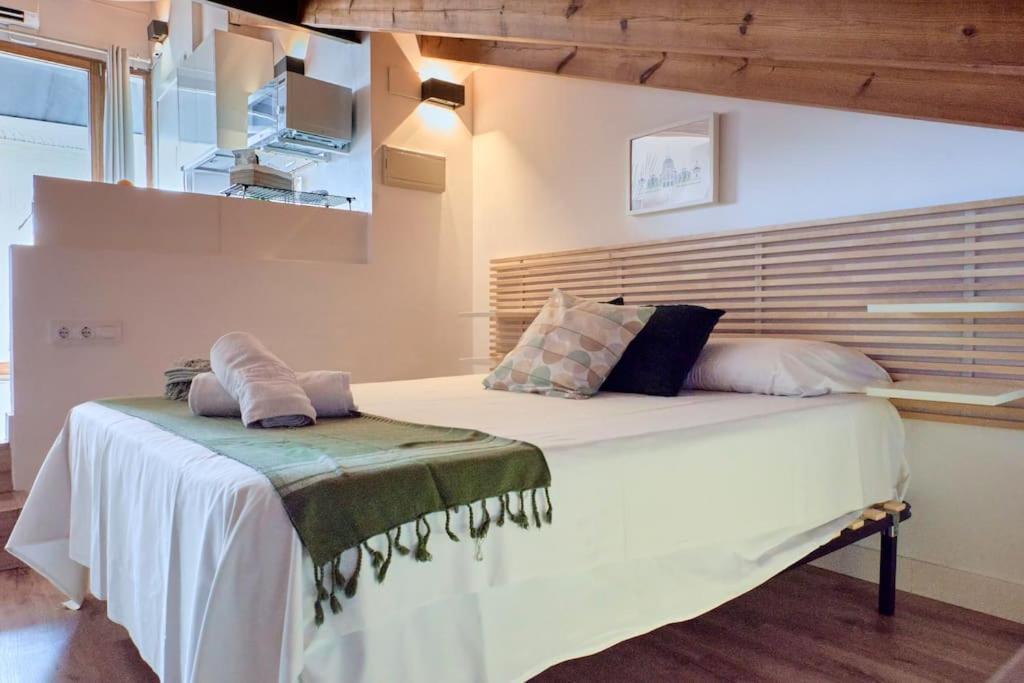 발렌시아 Sunny Cozy Penthouse With A Terrace At Plaza Del Carmen 아파트 외부 사진
