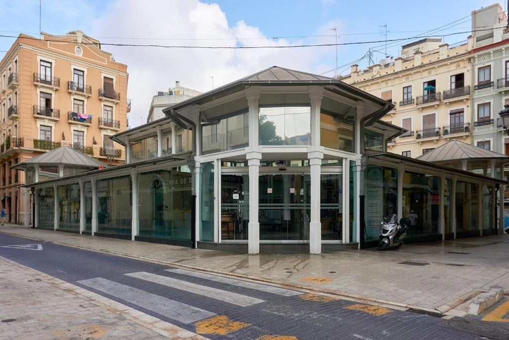 발렌시아 Sunny Cozy Penthouse With A Terrace At Plaza Del Carmen 아파트 외부 사진