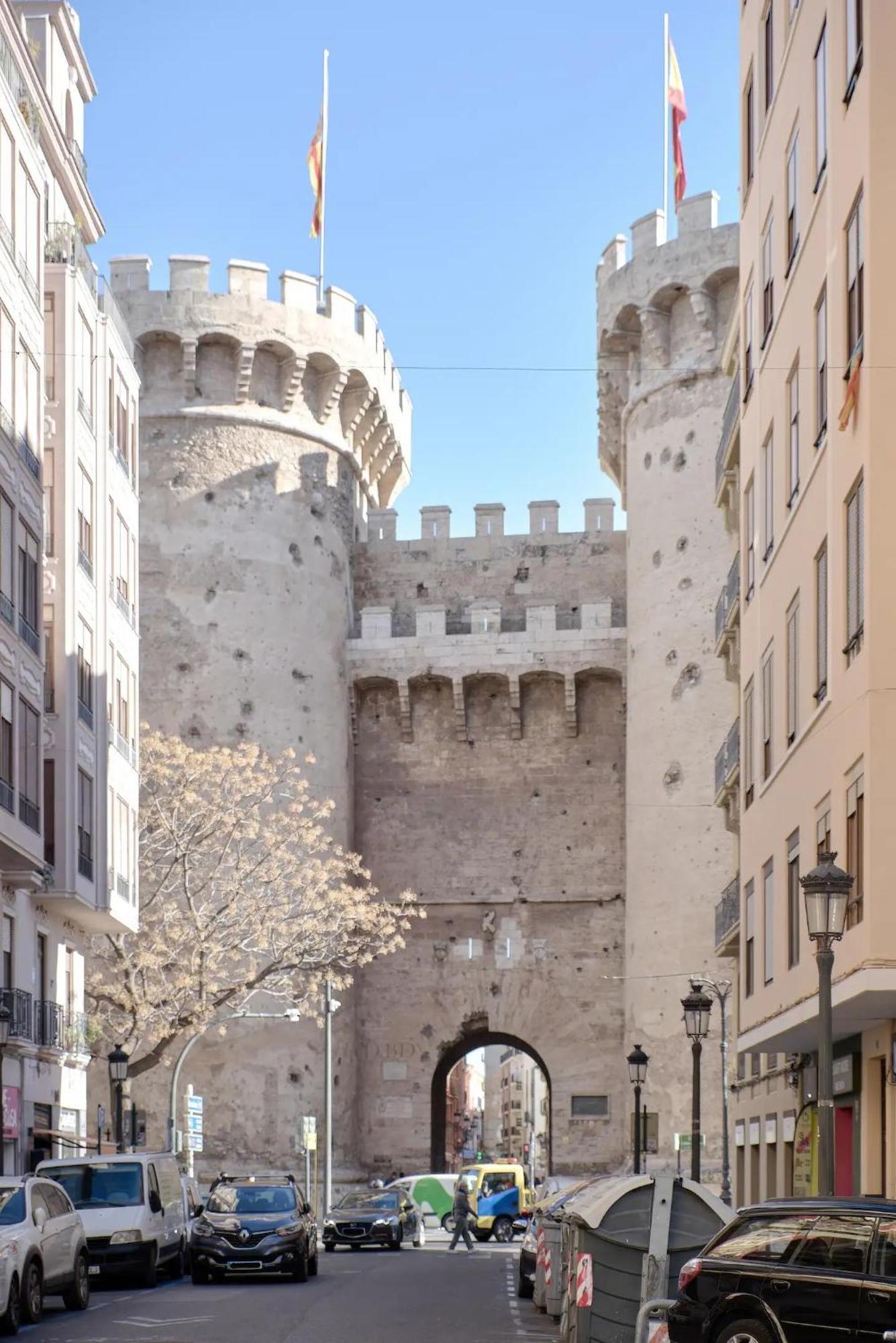 발렌시아 Sunny Cozy Penthouse With A Terrace At Plaza Del Carmen 아파트 외부 사진