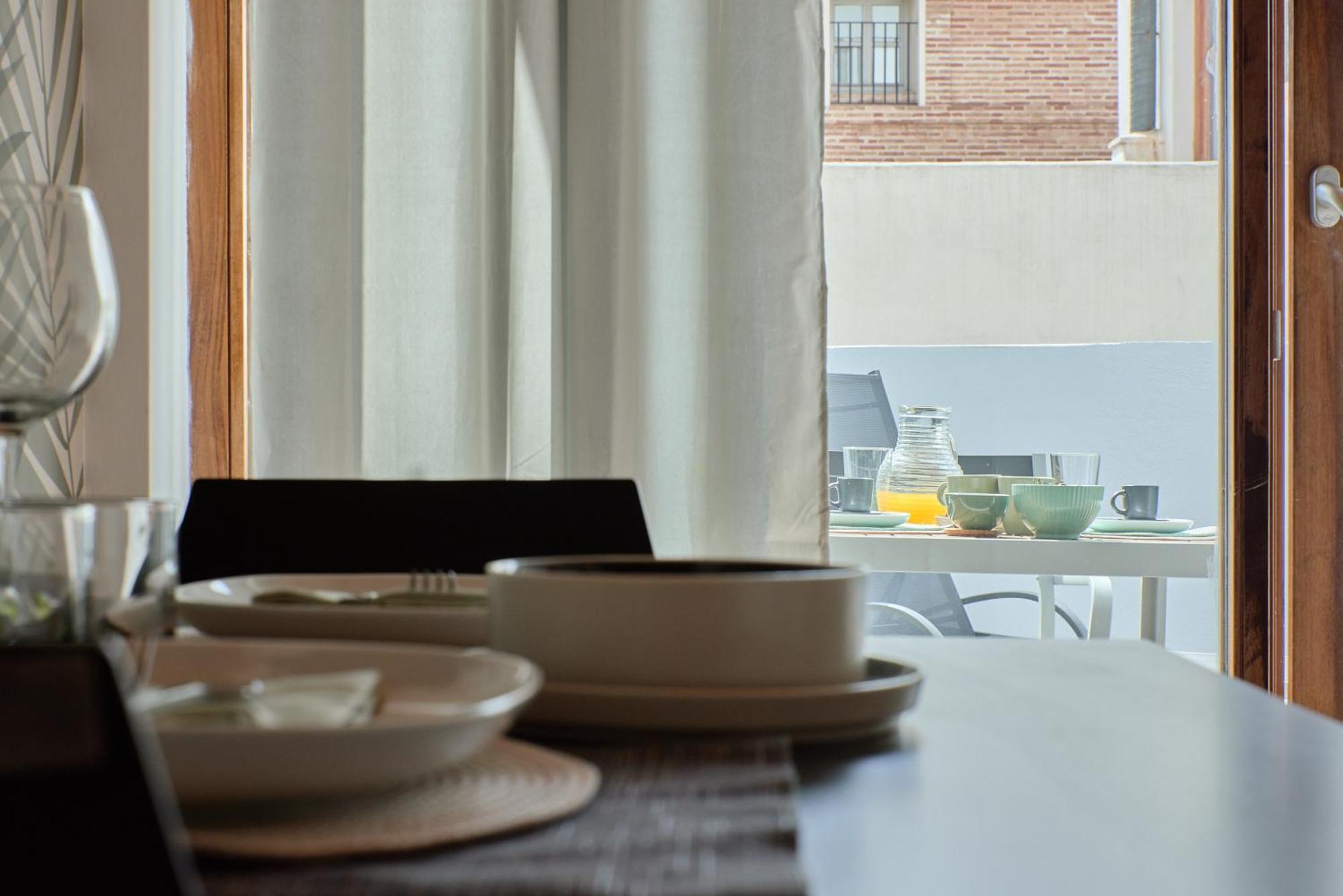 발렌시아 Sunny Cozy Penthouse With A Terrace At Plaza Del Carmen 아파트 외부 사진
